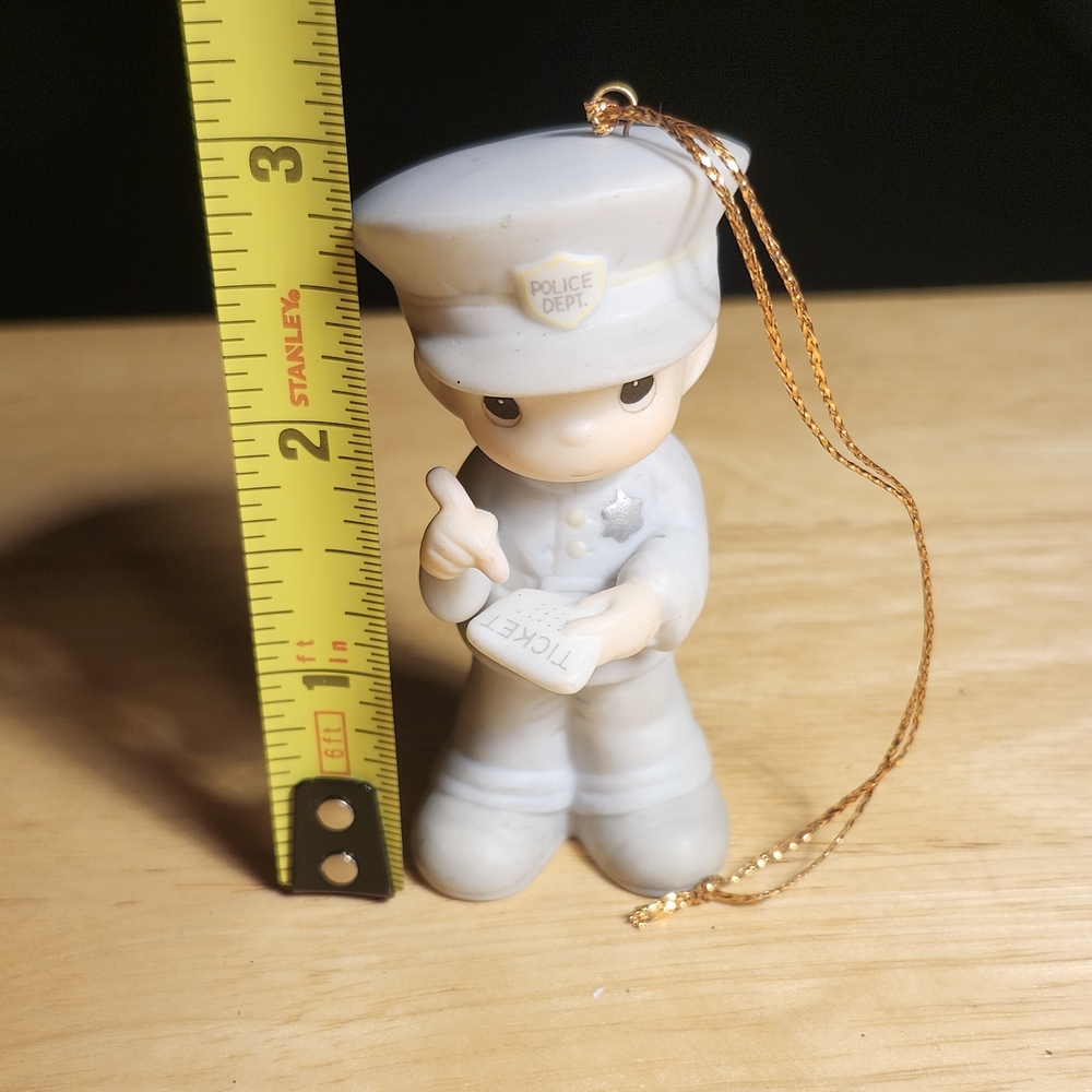 Enesco 1986 Precious Moments Police Officer Collectible Ornament - Picture 8 of 8